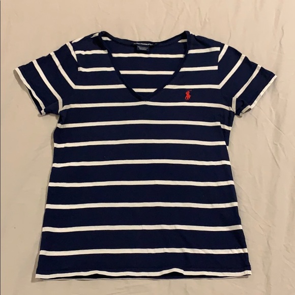 Classic Ralph Lauren tee. Fits smaller - Picture 1 of 4